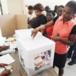 AFP_110320_i7k00_haiti-vote_sn635.jpg