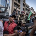 des-membres-de-l-armee-ont-rejoint-les-manifestants-samedi-photo-afp-luis-tato-1760204263.jpg